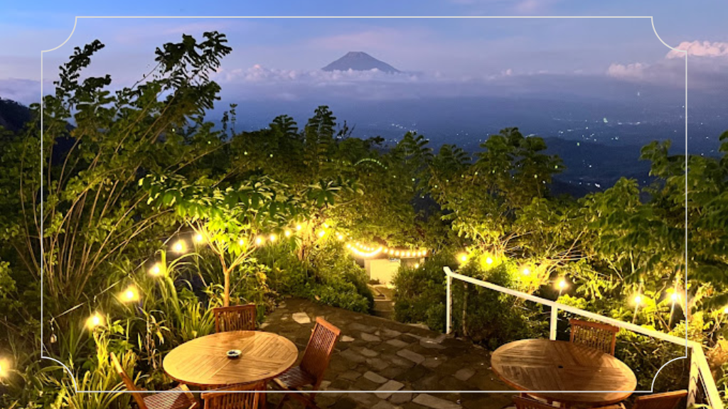 9 Wisata Malam Jogja 24 Jam: Pengalaman Seru di Kota Yogyakarta 6 Tumpeng Menoreh