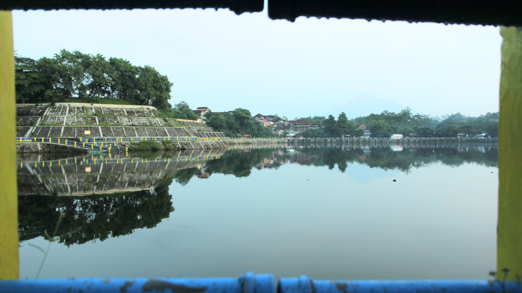 22 Tempat Wisata di Jawa Timur yang Tidak Boleh Dilewatkan! 4 Tempat Wisata di Jawa Timur Waduk Pacal Bojonegoro