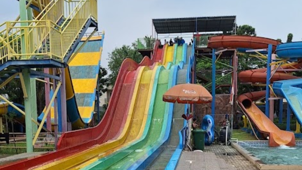 Water Slider Rainbow