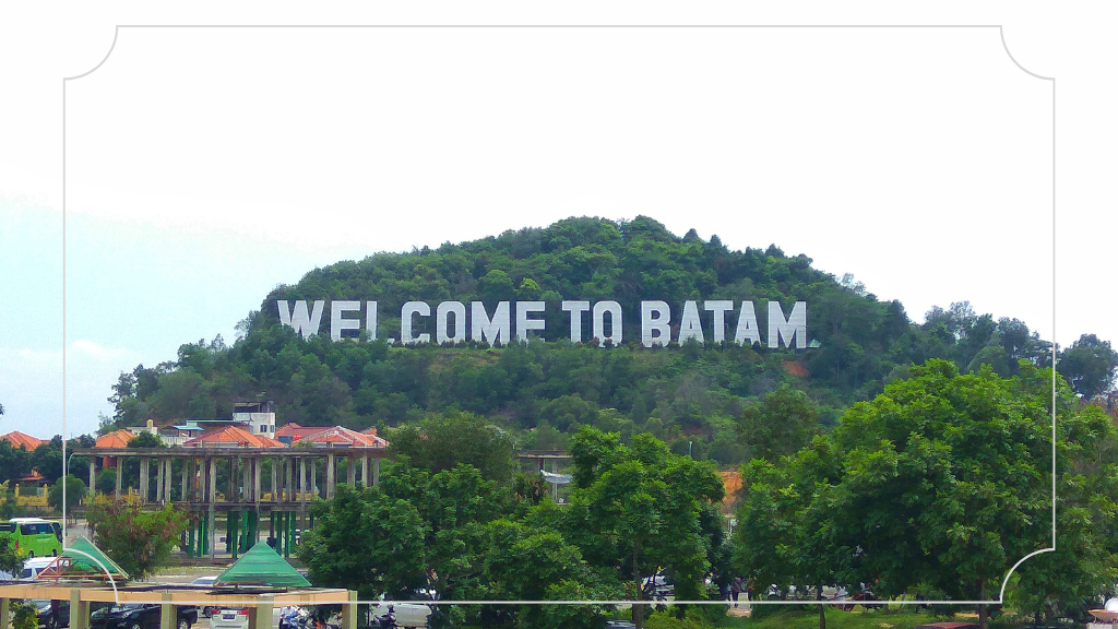 Welcome To Batam Monument