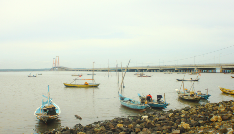 Wisata Pantai Kenjeran