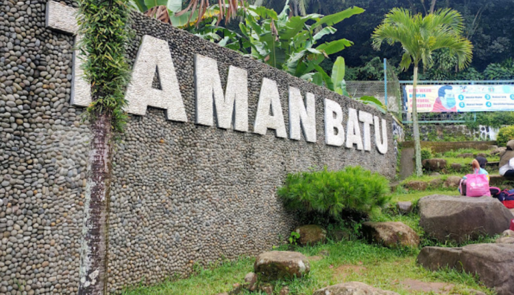 Wisata Taman Batu Purwakarta