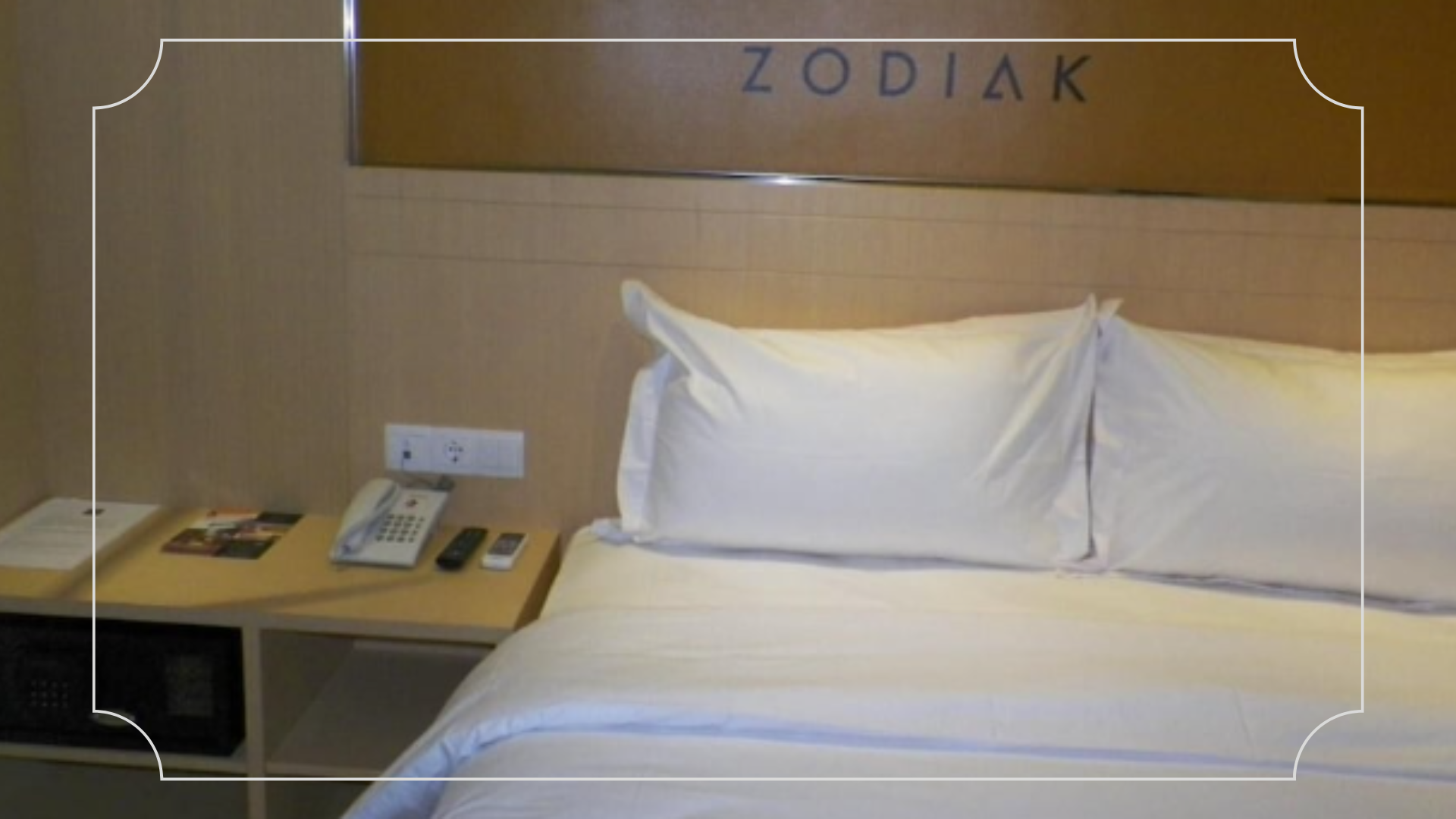 Zodiak @ Asia Afrika Hotel Bandung