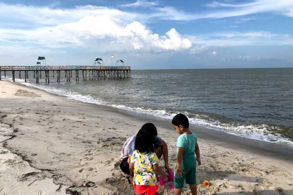 aktivitas yang bisa dilakukan pantai cemaran kembar