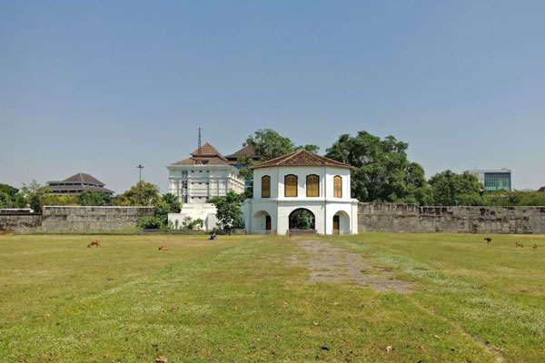 alamat dan rute lokasi benteng vastenburg