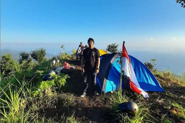 alamat dan rute lokasi bukit mendelem