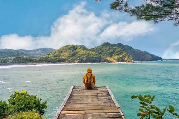 alamat dan rute lokasi pantai lampon