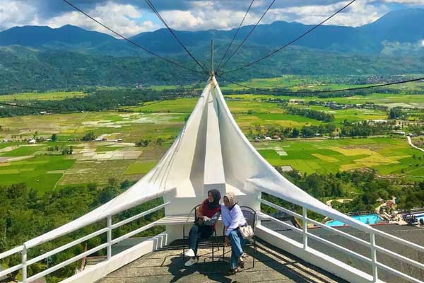 daya tarik bukik cinangkiak