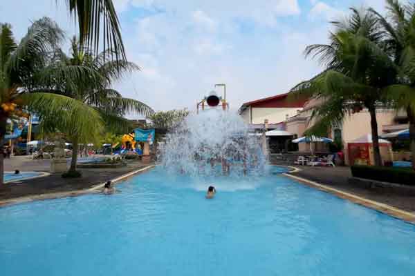 daya tarik marcopolo waterpark