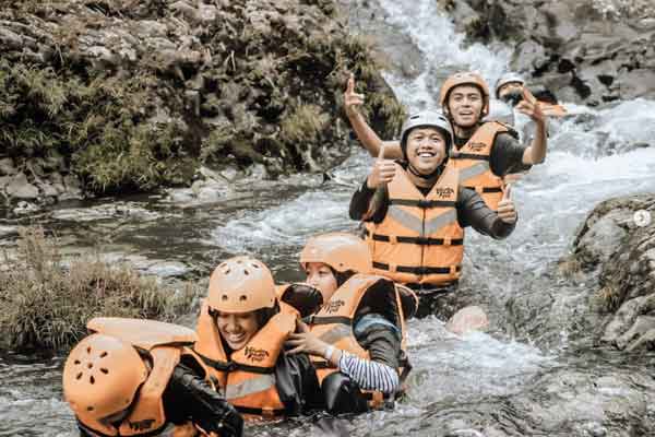 fasilitas baturraden adventure forest