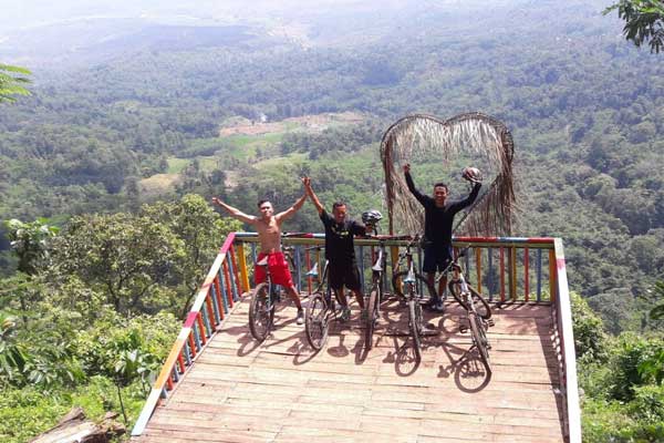 fasilitas curug sewu