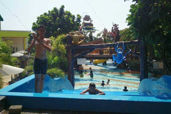 fasilitas jungle toon