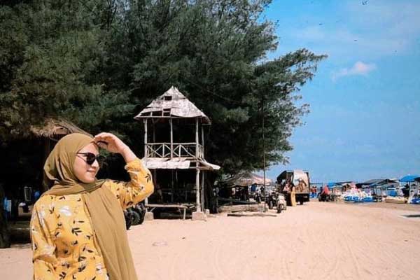 fasilitas pantai karang jahe