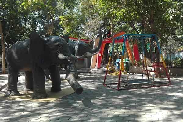 Taman Lampion Kudus 4 fasilitas taman lampion kudus