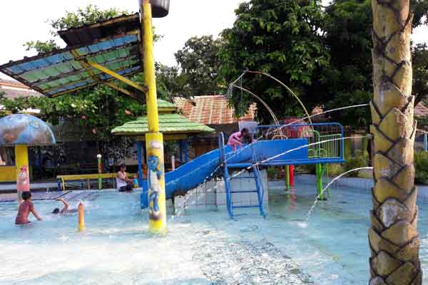 Taman Sriwedari Solo 4 fasilitas taman sriwedari