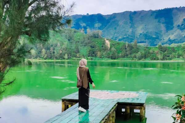 fasilitas telaga warna