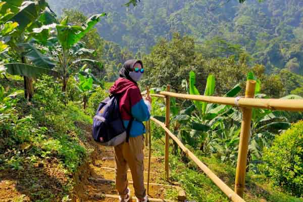 Tempat Wisata di Hambalang 9 gunung ciung