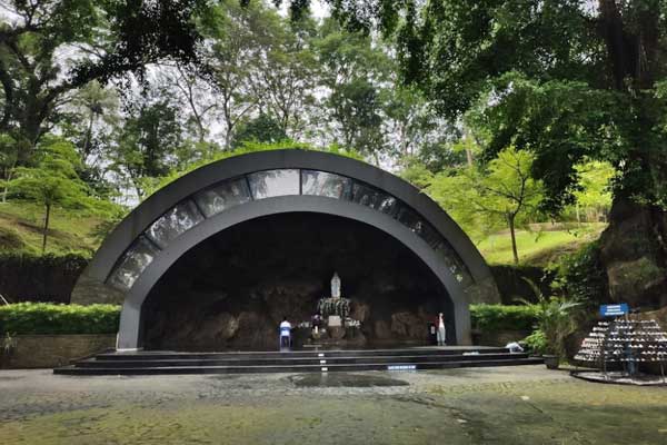 Gua Maria Kaliori Banyumas 2 harga tiket masuk Gua Maria Kaliori