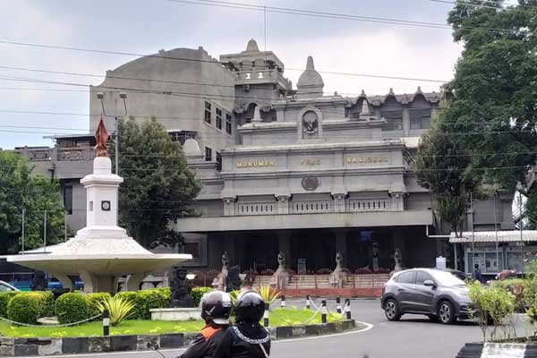 harga tiket masuk Monumen Pers Nasional 