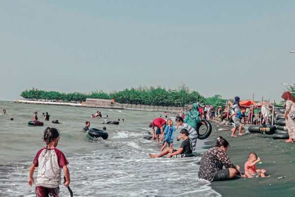 Pantai Sikucing Kendal 2 harga tiket masuk Pantai Sikucing