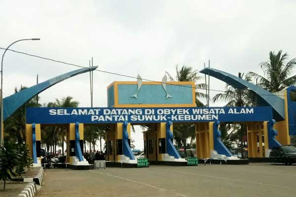 harga tiket masuk Pantai Suwuk