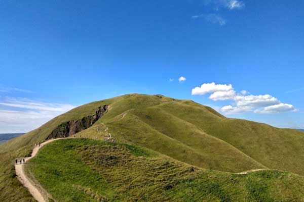 harga tiket masuk bukit holbung