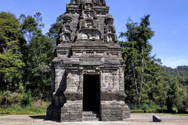 harga tiket masuk candi bima