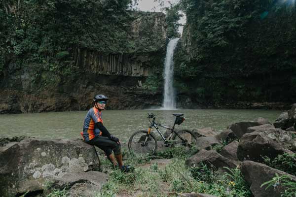 harga tiket masuk curug leuwiliang