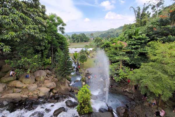 harga tiket masuk taman batu purwakarta