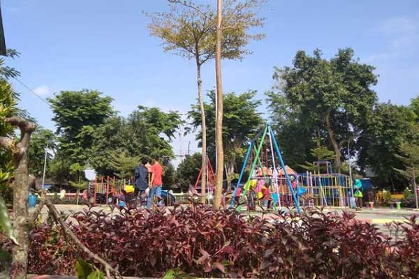 harga tiket masuk taman pakujoyo