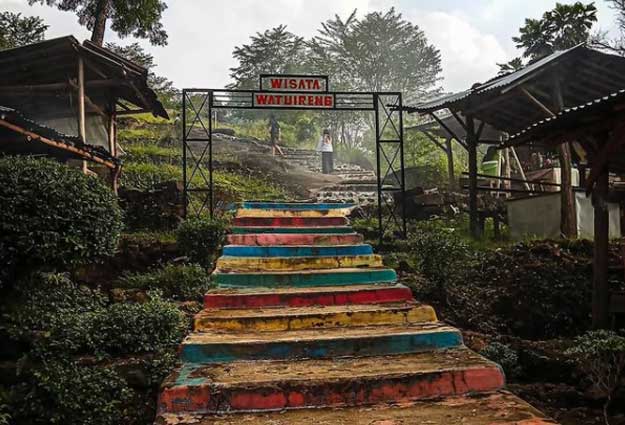 harga tiket masuk watu ireng