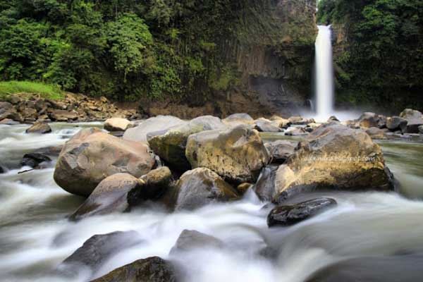 jam buka curug leuwiliang