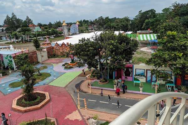 rute lokasi dan alamat dunia candy