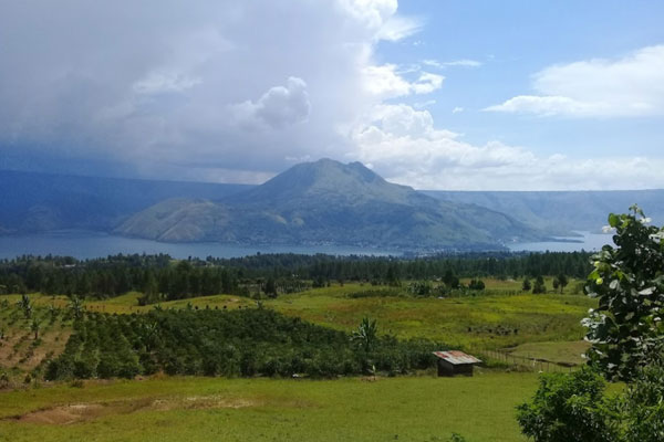 spot terbaik bukit holbung