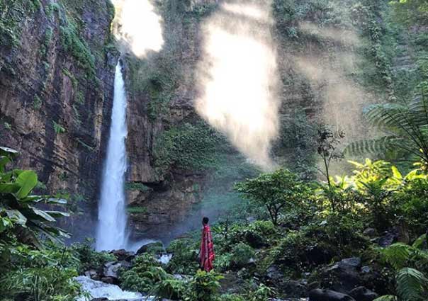 spot untuk berfoto di Air Terjun Kapas Biru