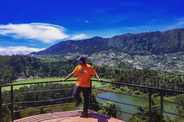 spot wisata batu pandang ratapan angin