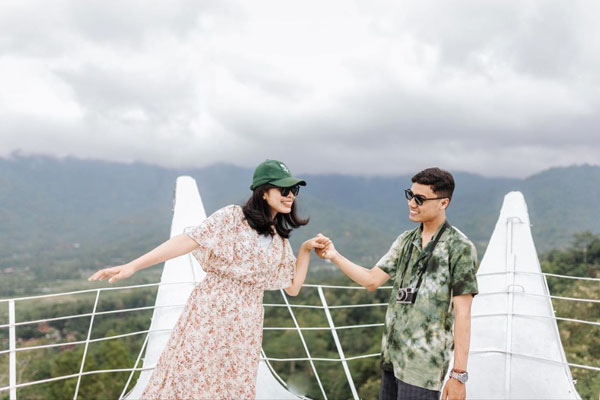 spot wisata gereja ayam