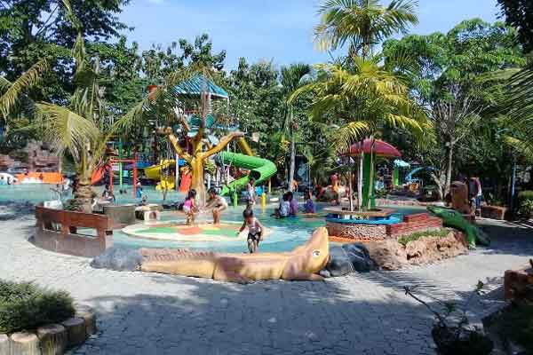 spot wisata kampung bluron