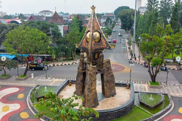 spot wisata lapangan pancasila salatiga