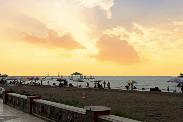 spot wisata pantai alam indah