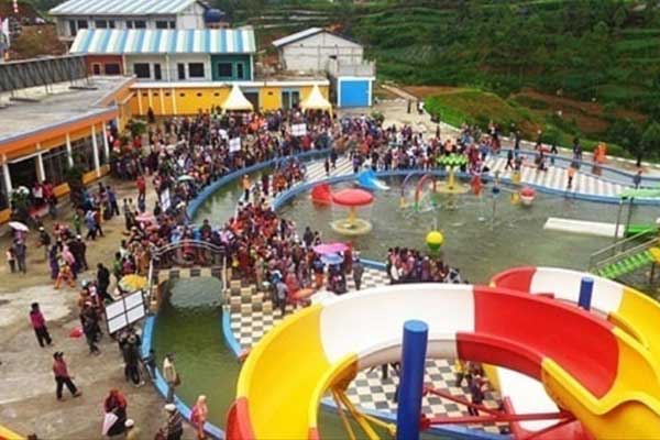 spot wisata pemandian air panas dieng