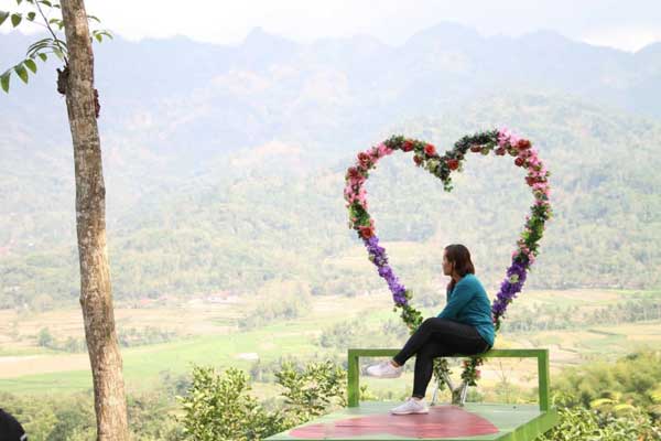 Punthuk Setumbu Magelang 5 spot wisata punthuk setumbu