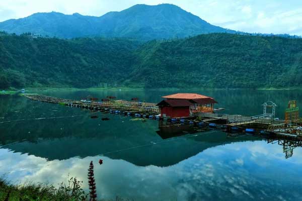 spot wisata telaga menjer