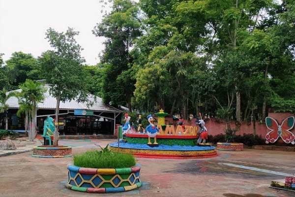 spot wisatawa juwana water fantasy