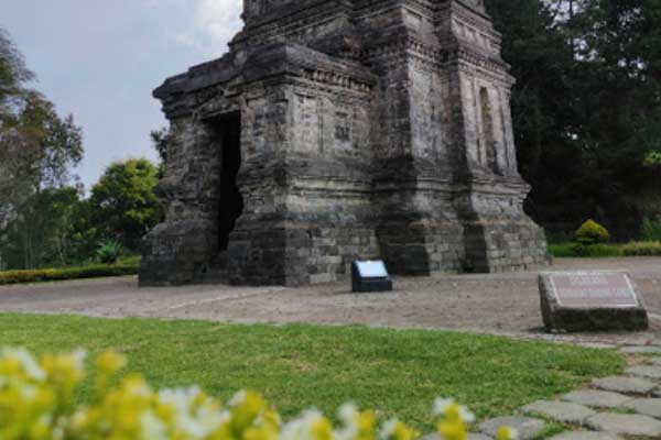 tips berkunjung candi bima