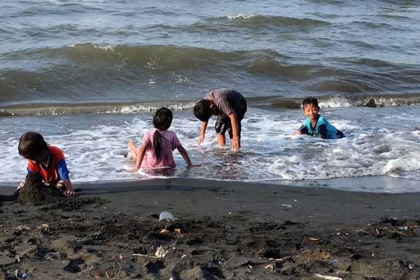 Pantai Sikucing Kendal 6 tips berkunjung pantai sikucing