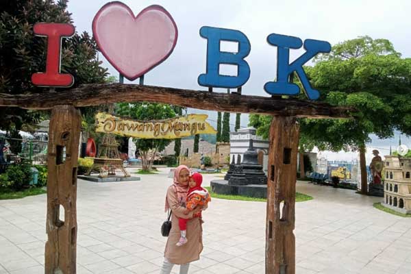 harga tiket masuk taman balekambang tawangmangu