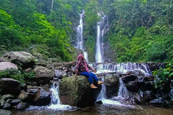 waktu terbaik berkunjung ke curug 7 cilember